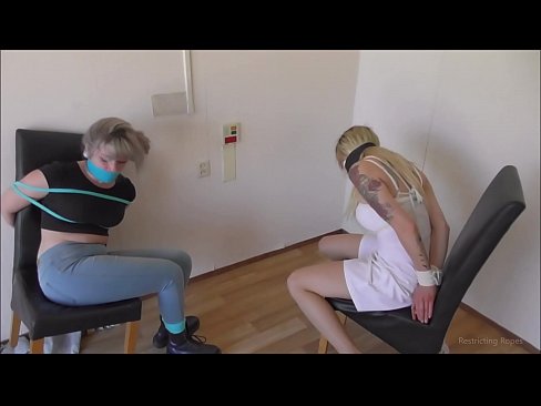 ❤️ Závislá / zviazaná a s roubíkom / dievča v núdzi ❤️ Krásne porno na sk.com-milf-300.ru ❌️❤